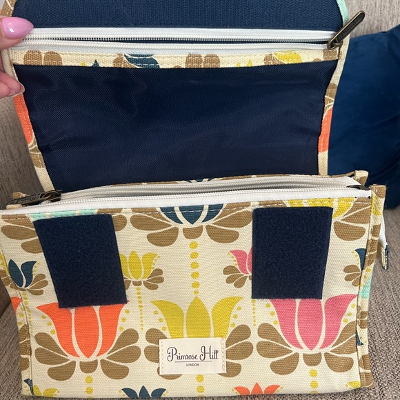 Primrose Hill London Canvas Lotus Flower Hangable Makeup Travel Bag, EUC - Picture 9 of 9